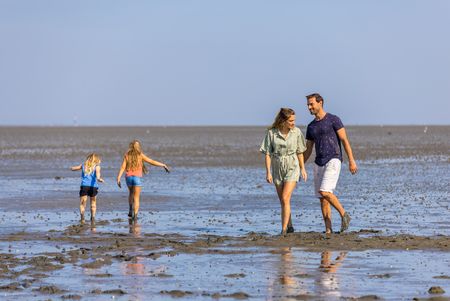Familie im Watt