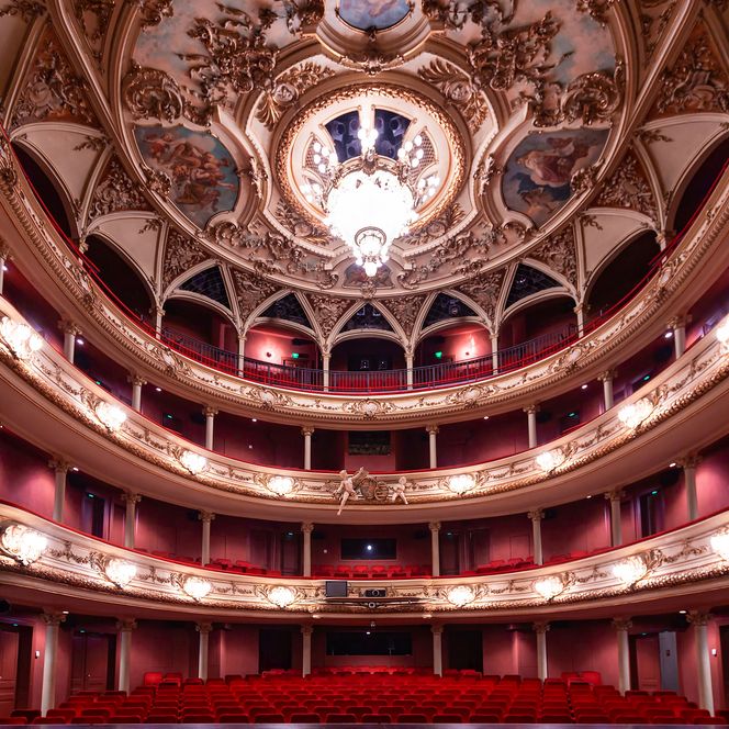 Staatstheater