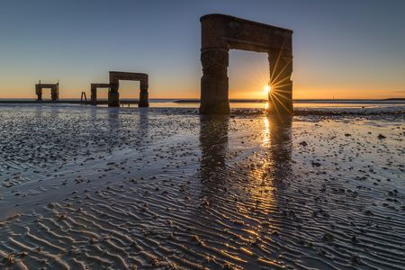 Sonnenuntergang beim alten Fähranleger